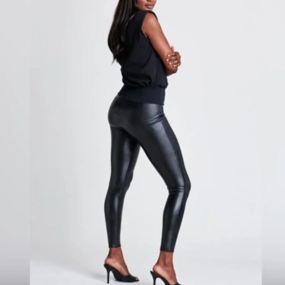 Assets by Spanx Black Faux Leather‎ Leggings Size Xlarge NWOT
